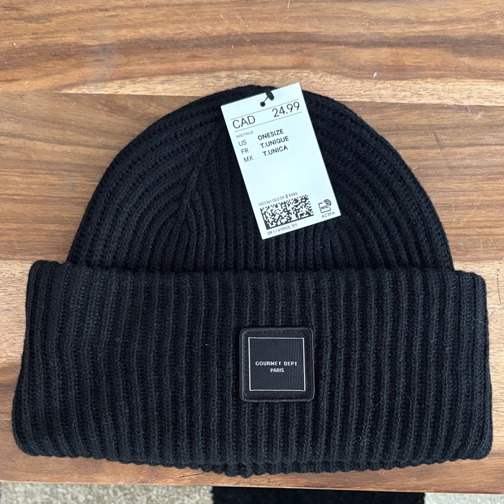 Black H&M Beanie